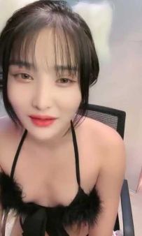 长得真好看，完美符合男人的审美
